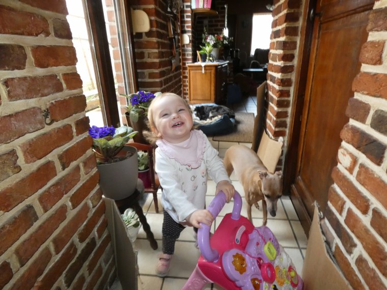 mamie je veux marcher  j y arriverais lollll